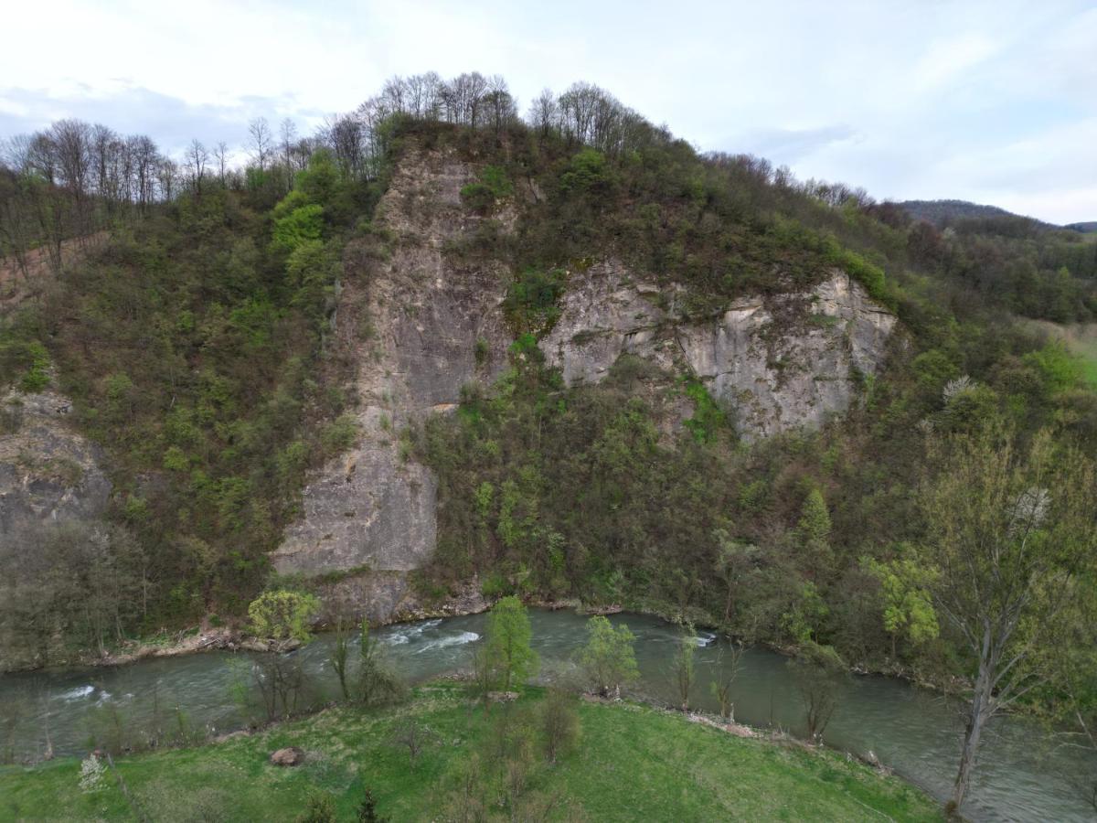Apartman Visoko-Oaza Mira Екстериор снимка