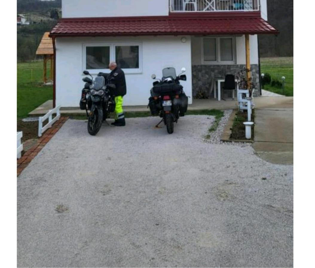 Apartman Visoko-Oaza Mira Екстериор снимка