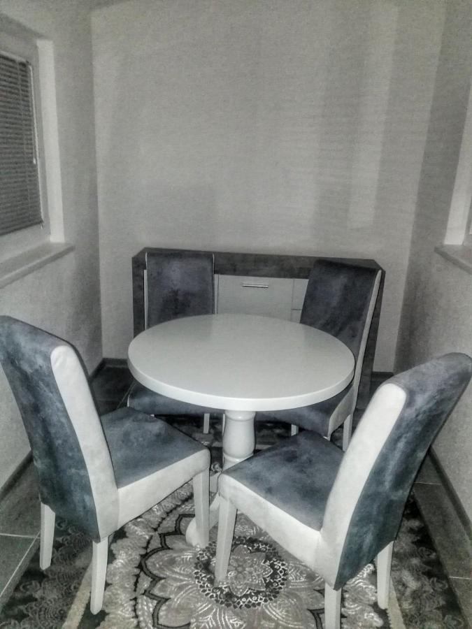 Apartman Visoko-Oaza Mira Екстериор снимка