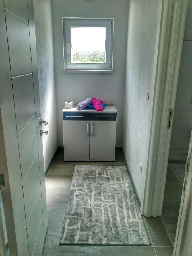Apartman Visoko-Oaza Mira Екстериор снимка