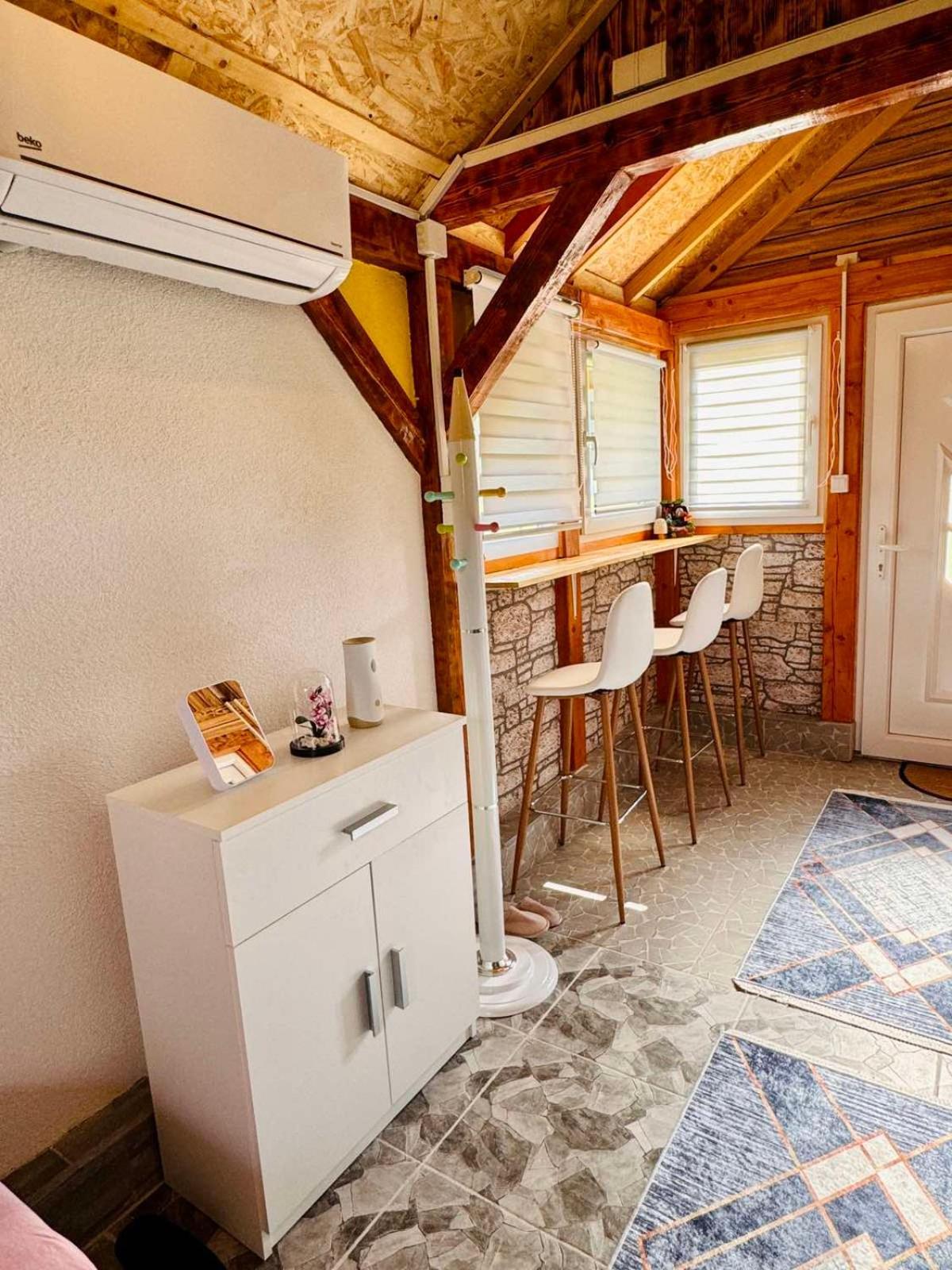 Apartman Visoko-Oaza Mira Екстериор снимка