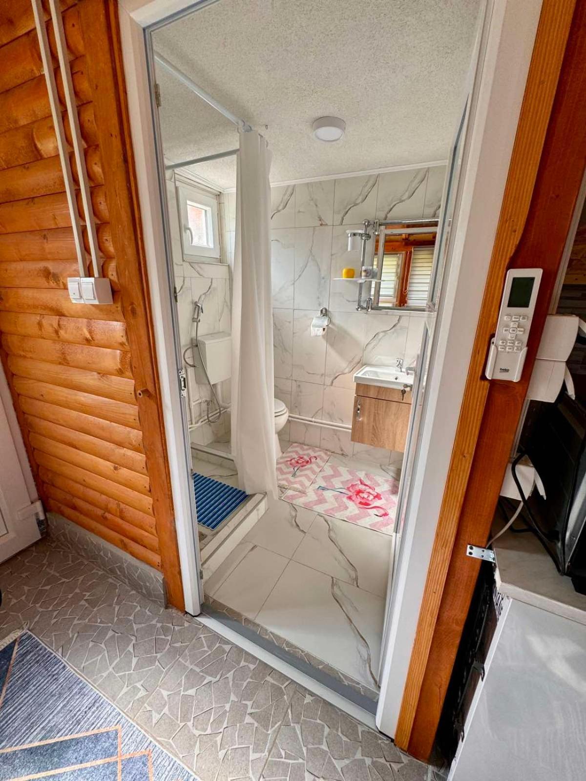 Apartman Visoko-Oaza Mira Екстериор снимка